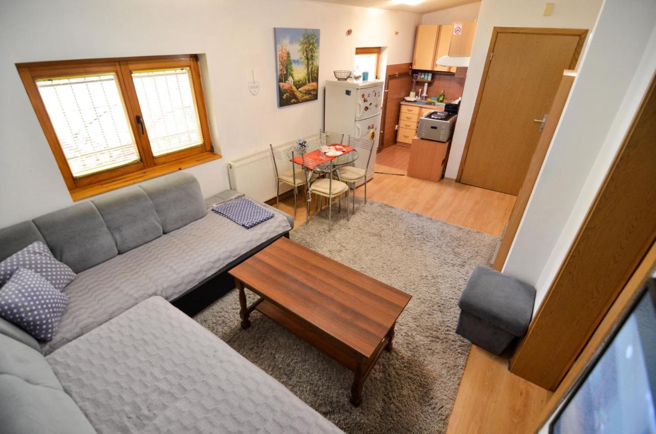 Blacksmith Apartment + Free Private Parking SJJ Exterior foto